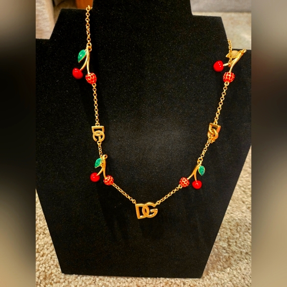 D&G 18kgp Gold Cherry Necklace - Picture 1 of 10